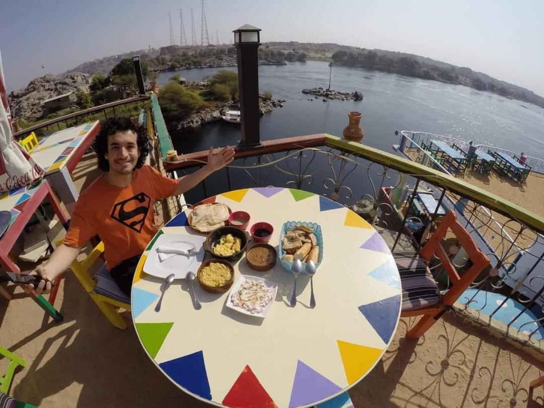 Onaty Ka Guest House Aswan Bagian luar foto