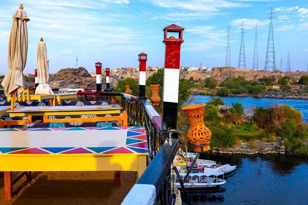 Onaty Ka Guest House Aswan Bagian luar foto